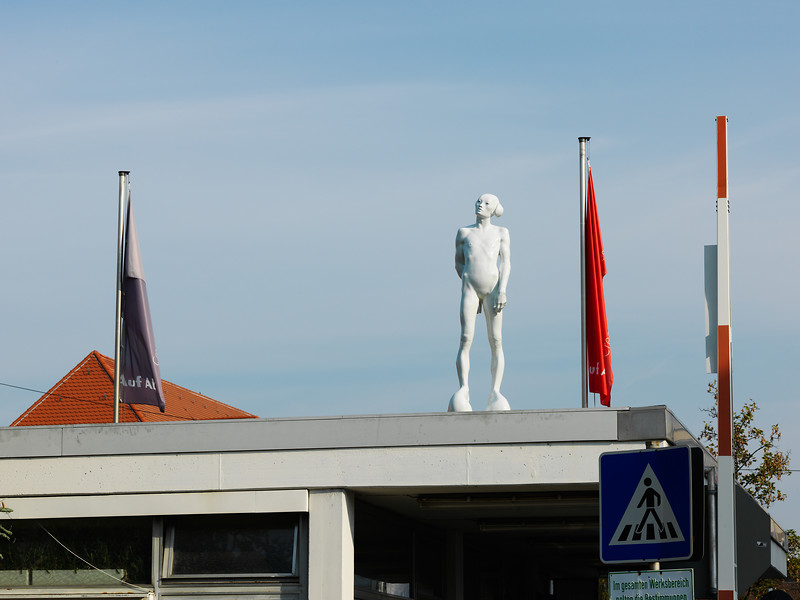 LEM, 2001-2006 &ndash; (Installationsansicht "Parcours" Auf AEG, Nürnberg, 2011)