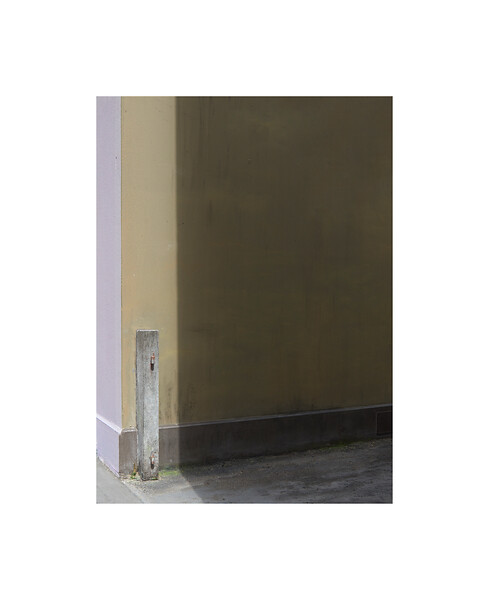 "Schatten 3" (Durchfahrt), 2016 &ndash; Ed. 5; 55 x 40 cm auf 81 x 66 cm; Archival Pigment Druck