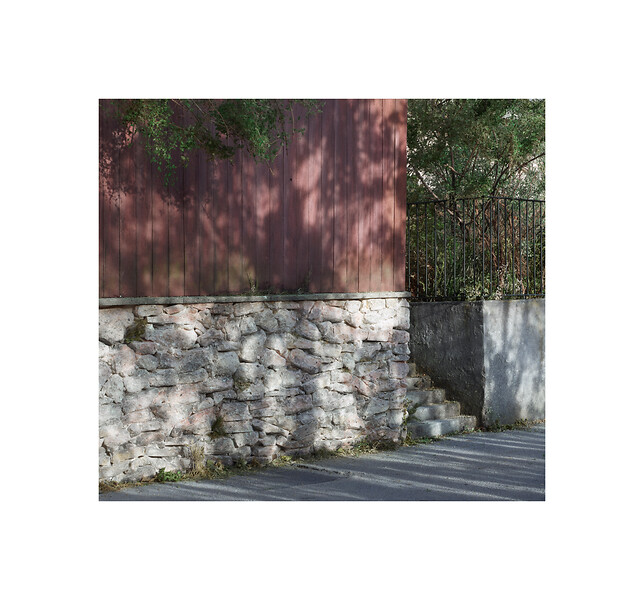 "Schatten 10" (Privatweg), 2016 &ndash; Ed. 5; 53 x 58,8 cm auf 79 x 84,8 cm; Archival Pigment Druck