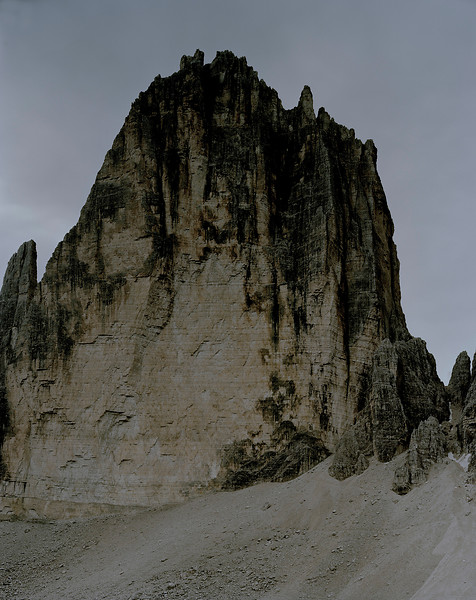 Grosse Zinne (Dolomiten) aus der Serie „Nordwände“, 2007-2008 &ndash; Ed. 5; 120 x 95 cm; Light Jet Print