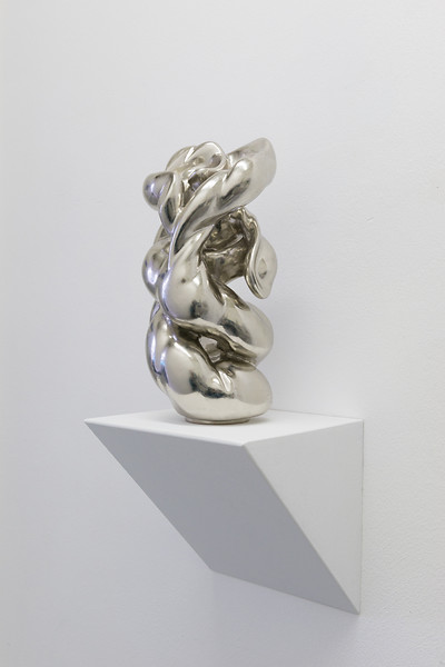 LUD, 2020 (Unikat aus Kleinserie) &ndash; H 290 mm; Bergahorn mit Platin belegt; Foto: Annette Kradisch