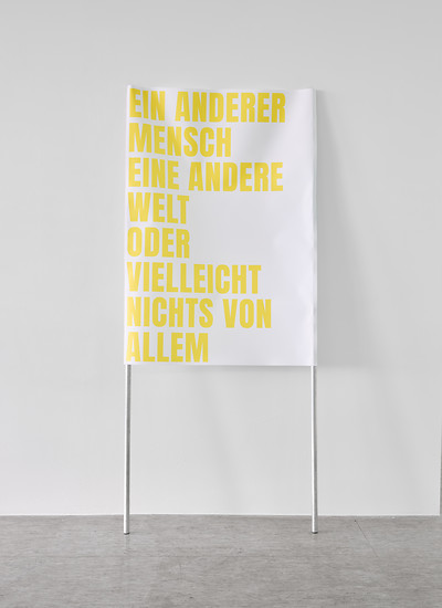 „Wichtige Gedanken für den Ernstfall“, 2020 &ndash; 130 x 84 cm; Digitaldruck auf Leinen, Holzplatte, Dachlatte;  Foto: Tim Hufnagl