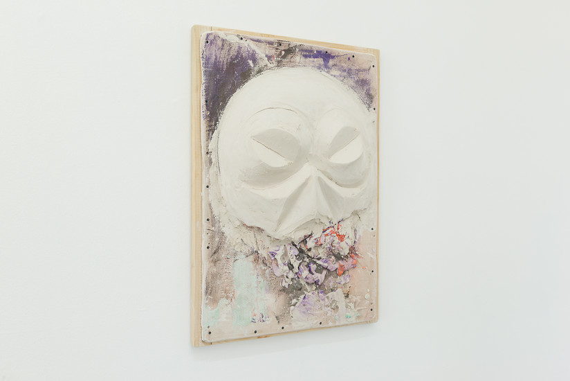 Ohne Titel, 2019 &ndash; 90 x 64 cm;
Putz, Farbe auf Gipskarton und Holz; Foto Annette Kradisch