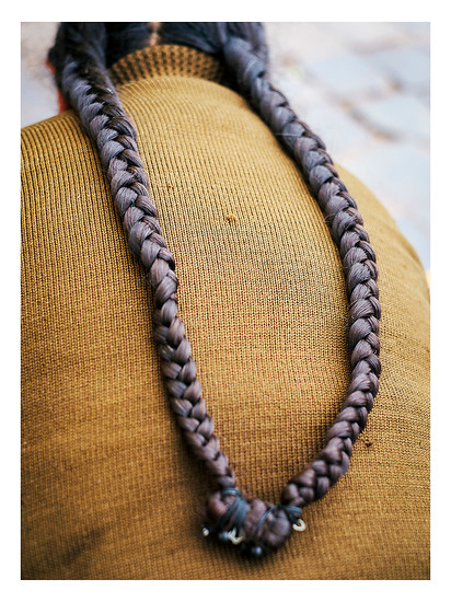 Olaf Unverzart, Trenza#42 aus der Serie „Pelos de Cusco“ 45-teilig, 2020 &ndash; 42 x 32 cm; Archival Pigment Print